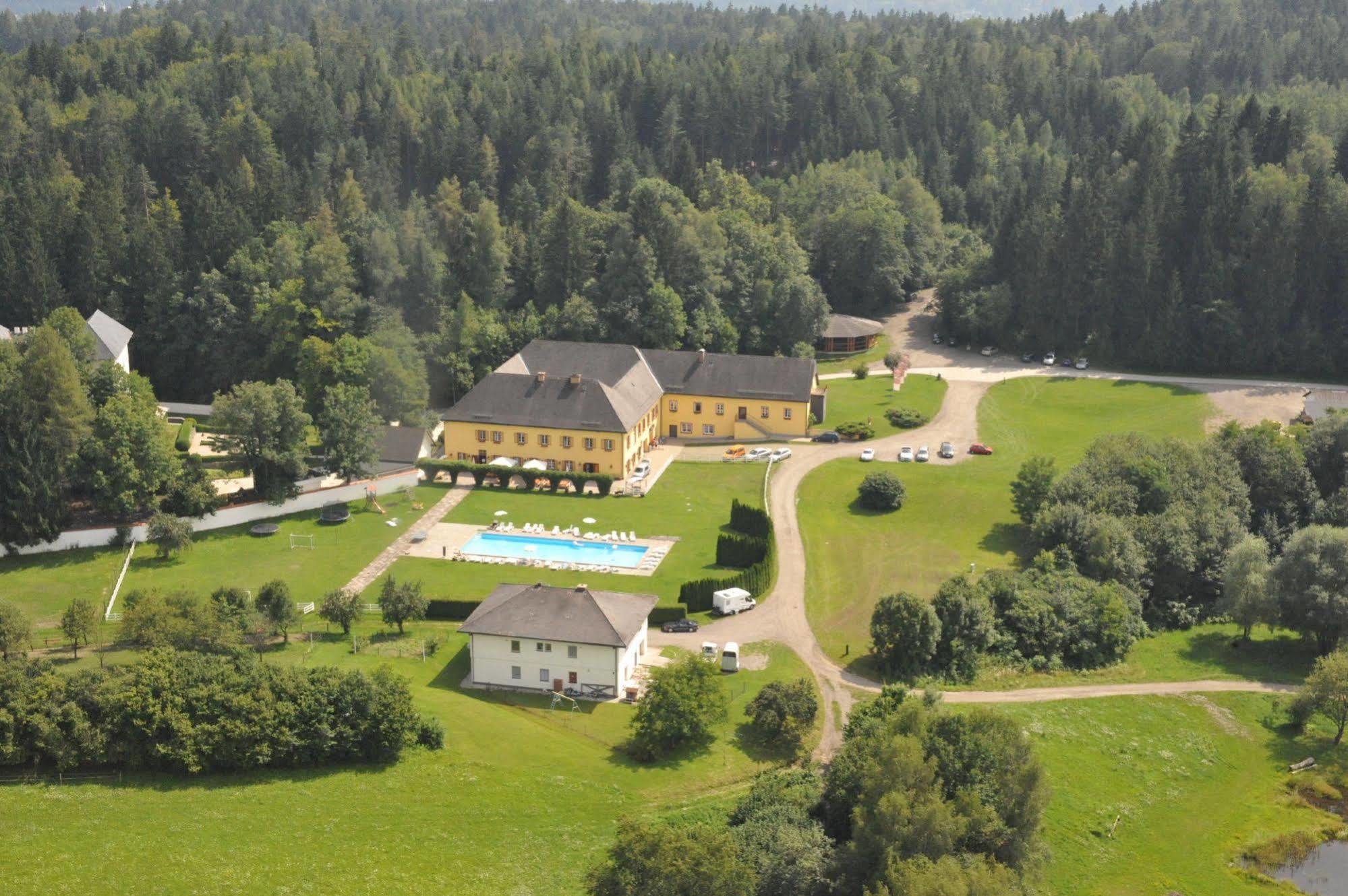 Gut Drasing Hotel Krumpendorf Exterior foto